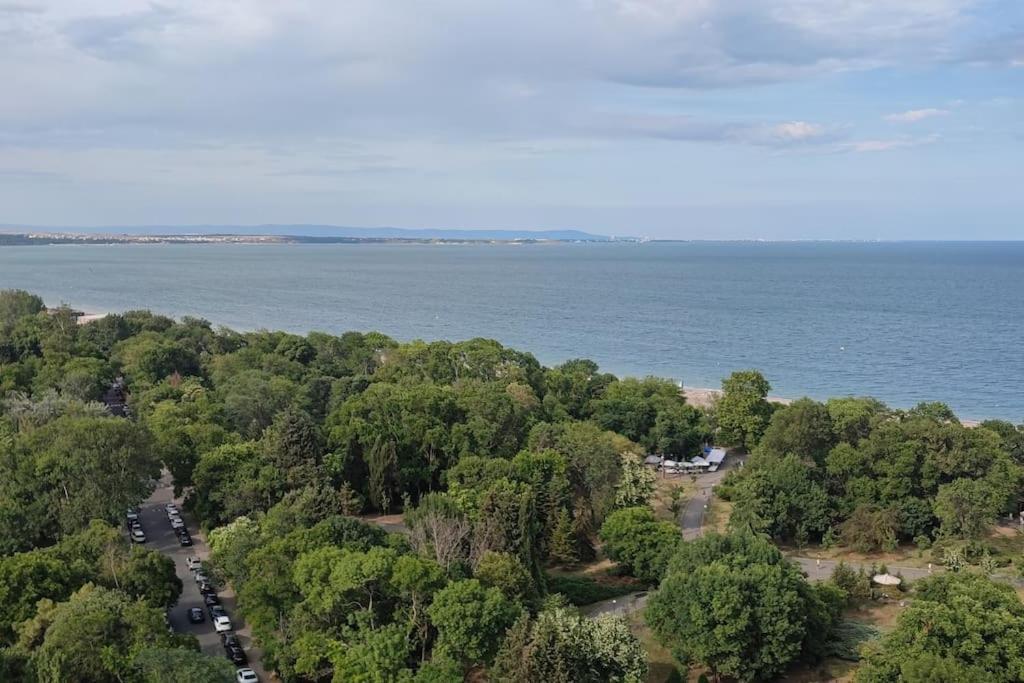 Sea View Flora Apartment Burgas City Exterior foto
